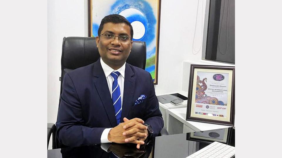 Shakawath Hossain awarded in Asian Curry Award 2021