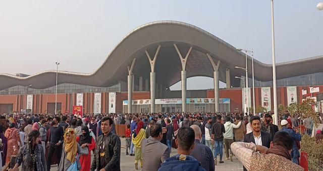 সময় বাড়ছে না বাণিজ্য মেলার