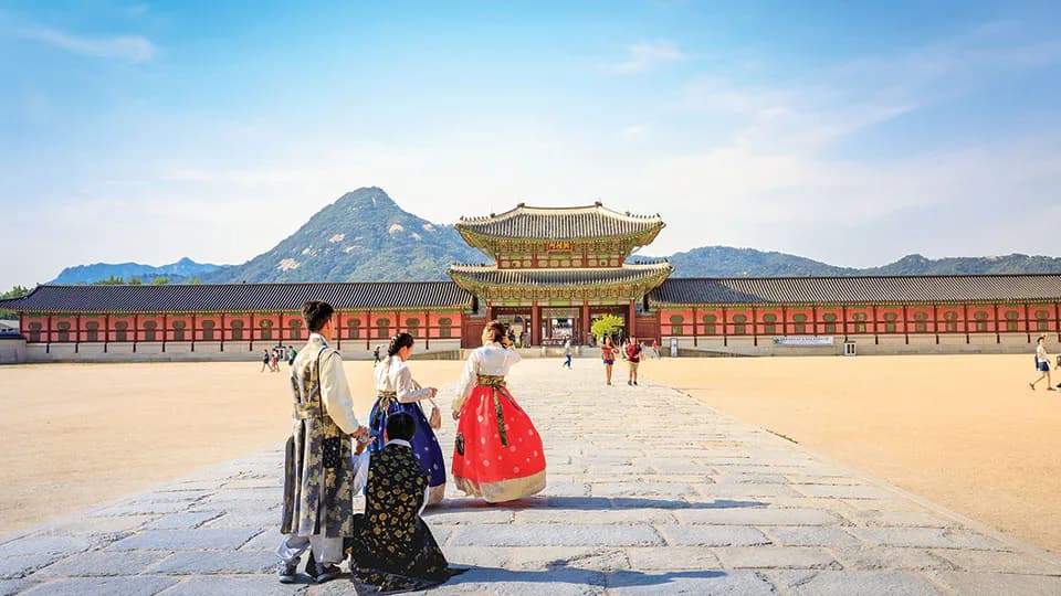 South Korea's inbound tourism surpasses pre-pandemic levels