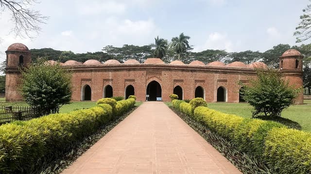 বিশ্বজুড়ে ঝুঁকিতে থাকা তালিকায় ষাট গম্বুজ মসজিদ