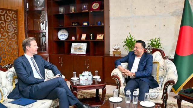 Bangladesh, Netherlands eye stronger cooperation in shipbuilding, textile sectors