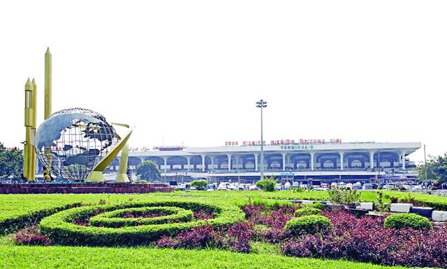 দশ হাজার পাস বাতিল হচ্ছে হযরত শাহজালাল বিমানবন্দরে