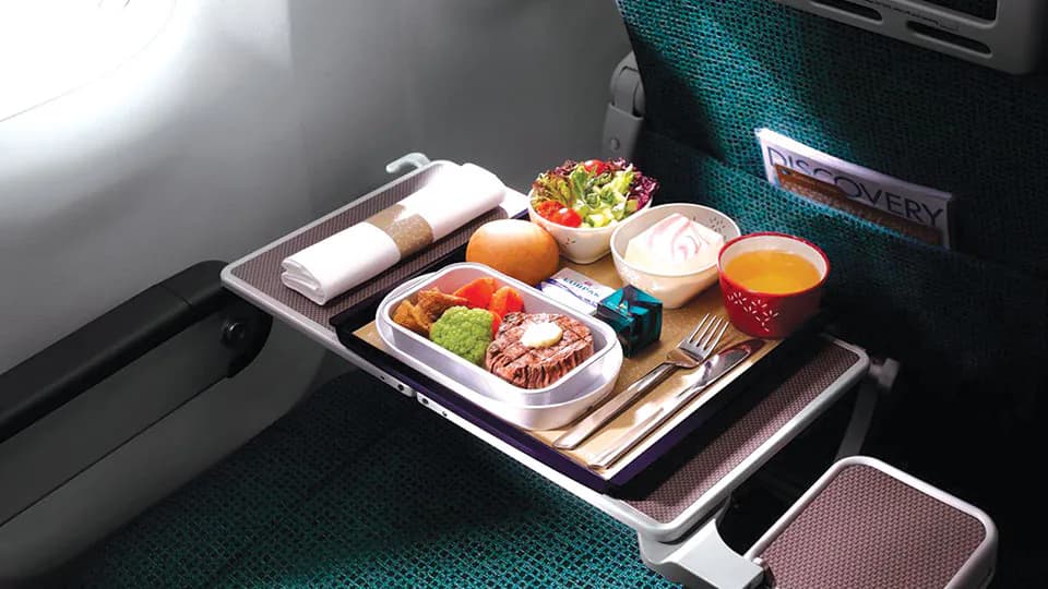 Three airlines stand out for premium economy dining in 2026