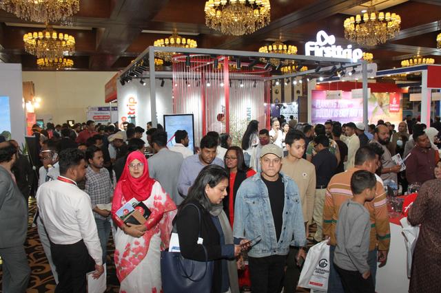 একটি টিকিট কিনলে আরেকটি ফ্রি দিচ্ছে ফার্স্ট ট্রিপ
