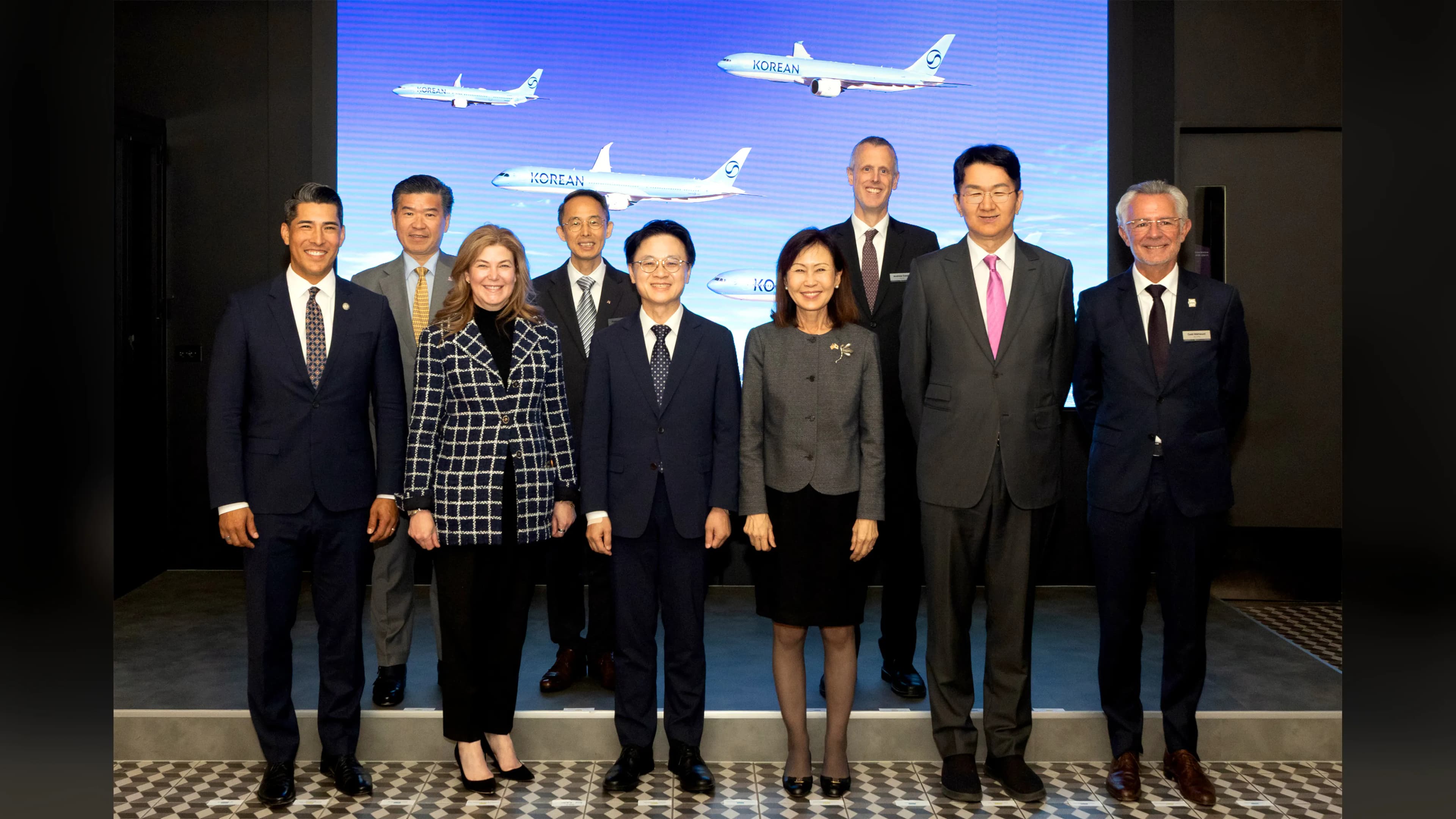 Korean Air finalizes 103-jet Boeing order