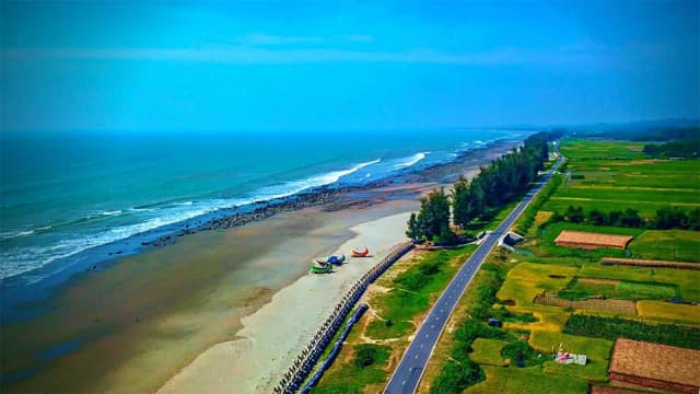 HC pauses Coxâs Bazar beach road work