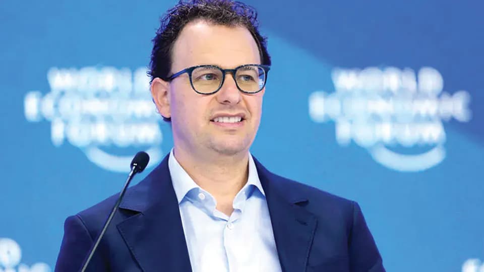 Anthropic CEO calls for slower AI race as safety concerns intensify