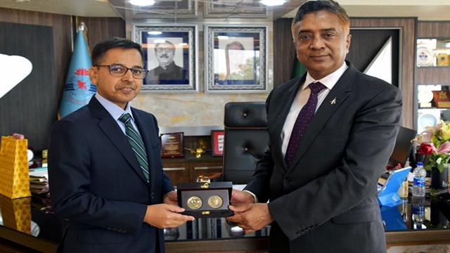 বেবিচক চেয়ারম্যানের সাথে বাংলাদেশে নিযুক্ত ভারতের রাষ্ট্রদূতের সৌজন্য সাক্ষাত