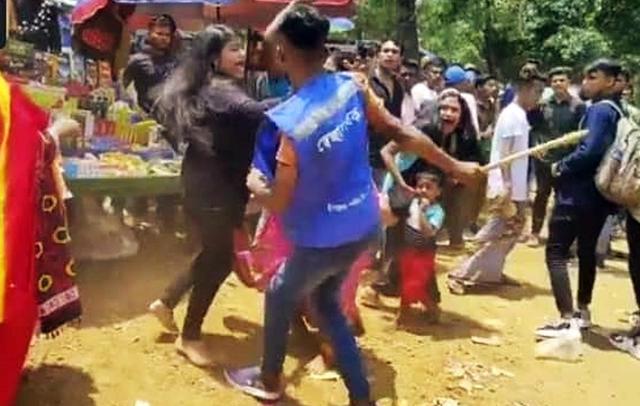 প্রকৃতি কন্যা জাফলংয়ে হয়রানির শিকার পর্যটক