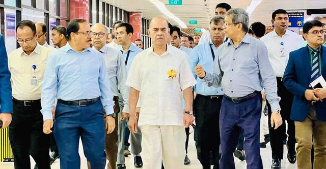 বিমানবন্দরে জমে থাকা কার্গো দ্রুত খালি করার নির্দেশ