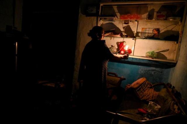 13hr blackouts, hospitals stop surgery in SriLanka