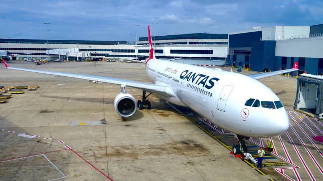 Qantas flight to Bangalore makes 10-hour trip to nowhere