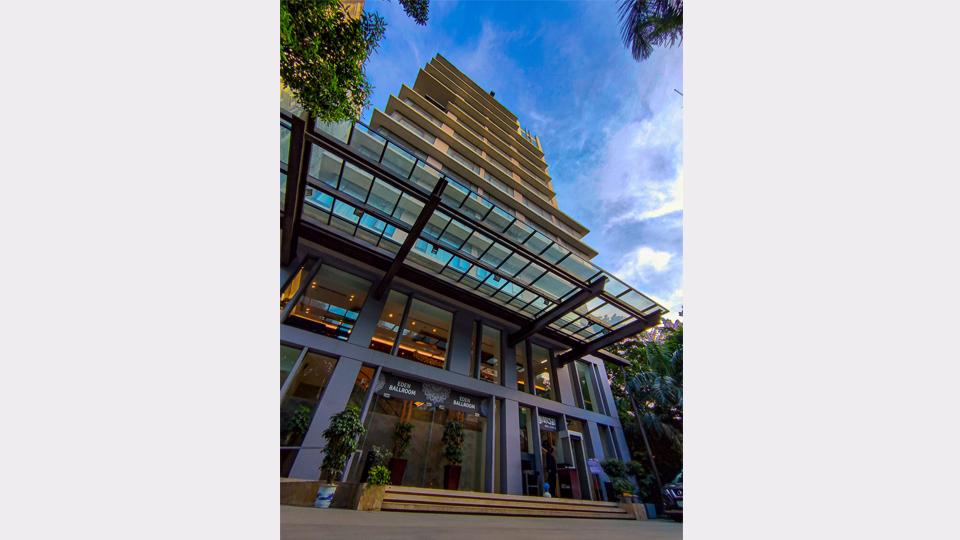 Amari Dhaka wins award as Best Contemporary Business Hotel