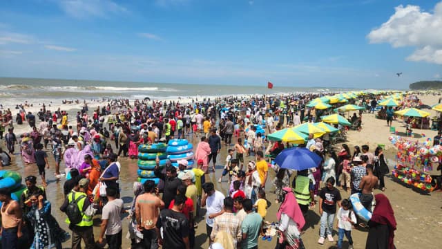 Cox’s Bazar expects over 600,000 visitors during Durga Puja holidays