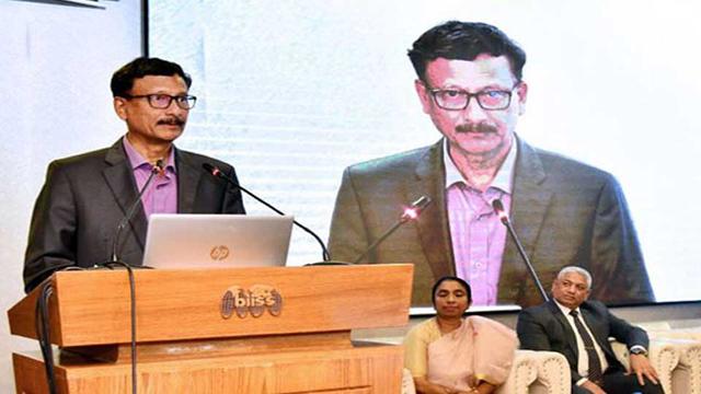 পর্যটন স্পটগুলো নিরাপদ ও পর্যটকবান্ধব করতে হবে: পররাষ্ট্র উপদেষ্টা
