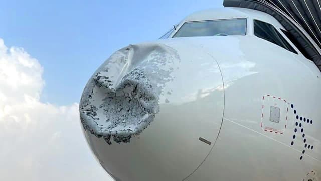 Lightning hits Lucknow-bound IndiGo flight at FL170