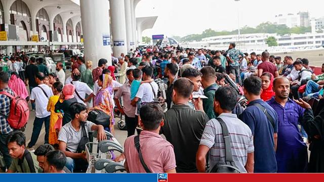 বিমানবন্দরেই স্বপ্নভঙ্গ মালয়েশিয়াগামী ৩০ হাজার কর্মীর