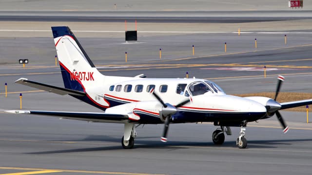 Charter plane crash near remote Alaska radar site kills all 8 aboard