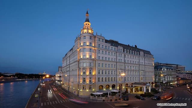 Branded hotels are still operating in Russia