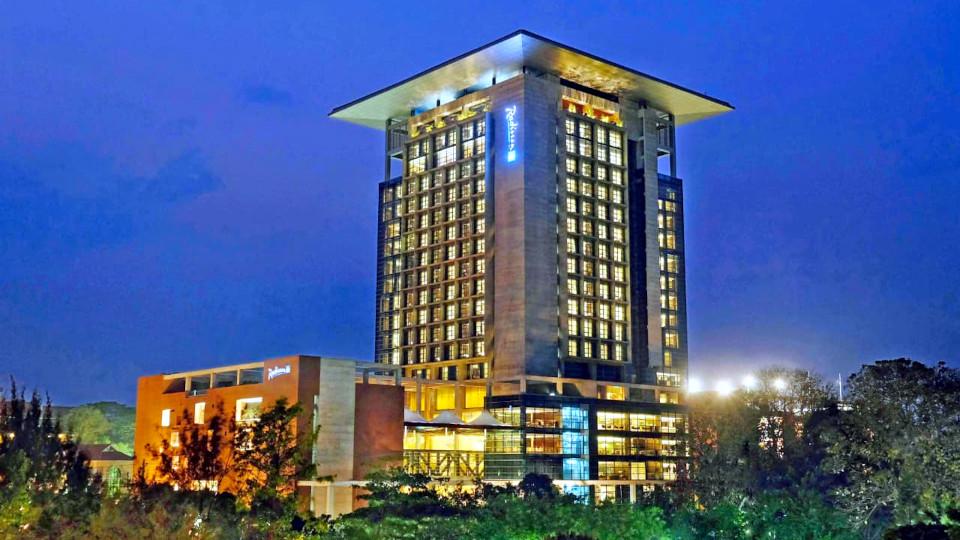 Radisson Blu Chattogram Bay View marks 11 years of luxury, sustainability