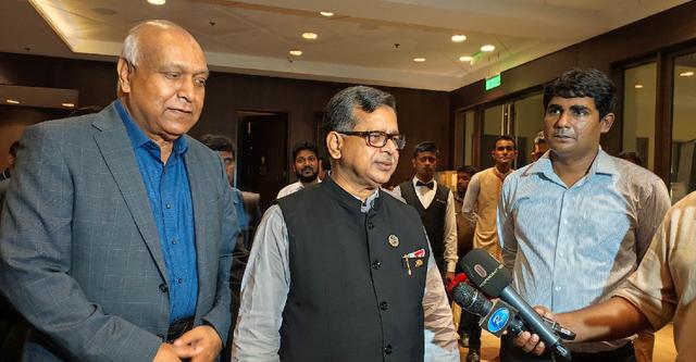 সরকার বিদেশি এয়ারলাইন্সকে ফ্লাইট চালু করতে উৎসাহিত করছে