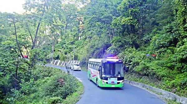 মৌলভীবাজারে চালু হলো ট্যুরিস্ট বাস সেবা
