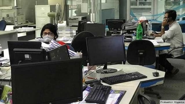 নতুন সময়সূচিতে অফিস শুরু আজ