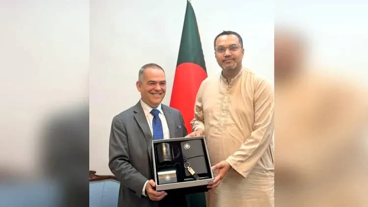 Bangladesh, US discuss expanding Fulbright scholarships