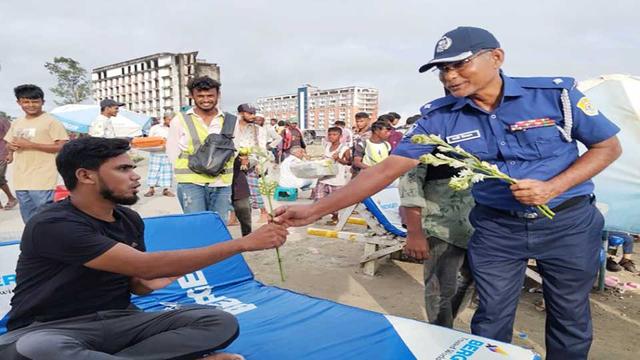পর্যটকের নিরাপত্তায় মাঠে ট্যুরিস্ট পুলিশ
