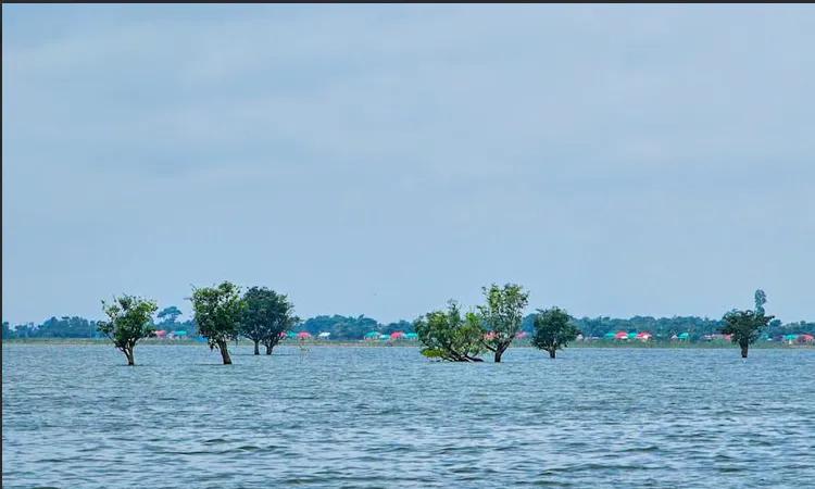 হাওরে পর্যটকদের নিরাপত্তা নিশ্চিত করতে প্রশাসনের নির্দেশনা জারি