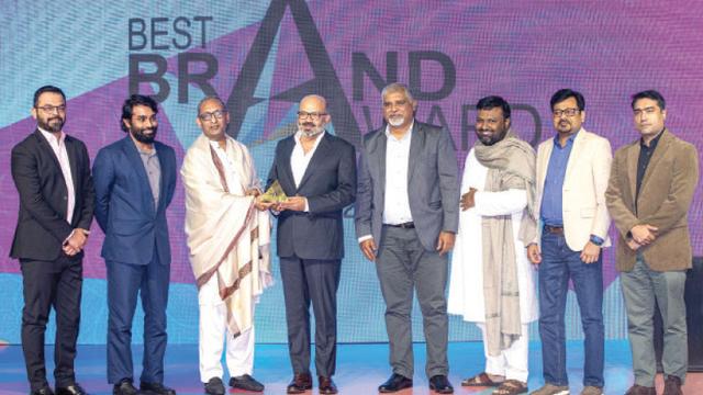 টানা পঞ্চমবারের মতো বেস্ট ব্র্যান্ড অ্যাওয়ার্ড পেল বিকাশ