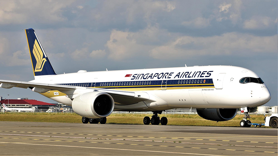 Singapore Airlines eyes foreign hubs