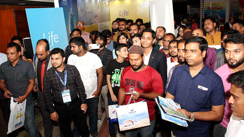 https://bangladeshmonitor.com.bd/imageupload_img/anima-wins-dhaka-maldive-dhaka-airtickets-for-couple_(2).jpg